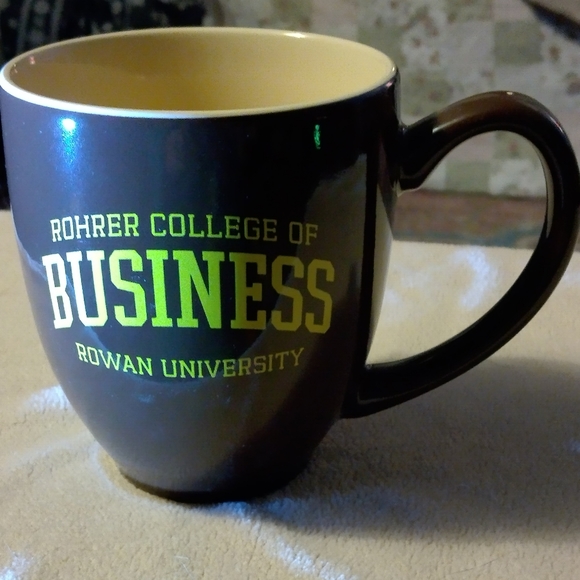 Large Rutgers U mug - Picture 4 of 8